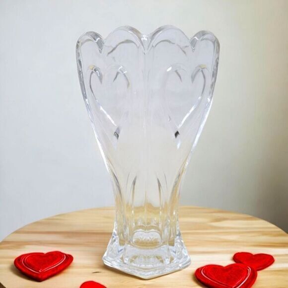 Vintage Crystal Heart Ruffle Square Sweetheart Vase - Picture 13 of 13